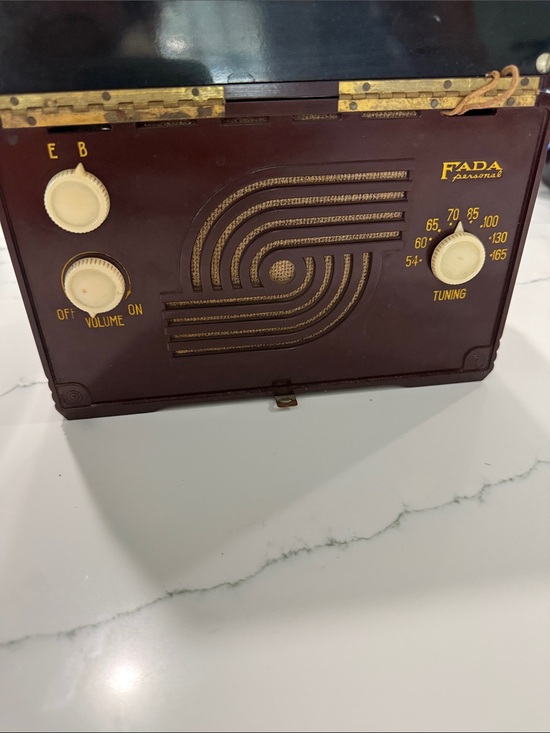 Fada Other - FADA Vintage Portable Radio